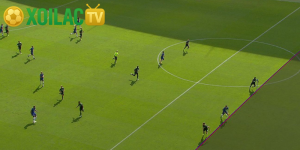 Luật Advantage là gì? Tại sao trọng tài cho phép tiếp tục?